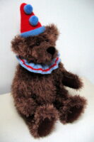 Teddy bear clown knitted toy